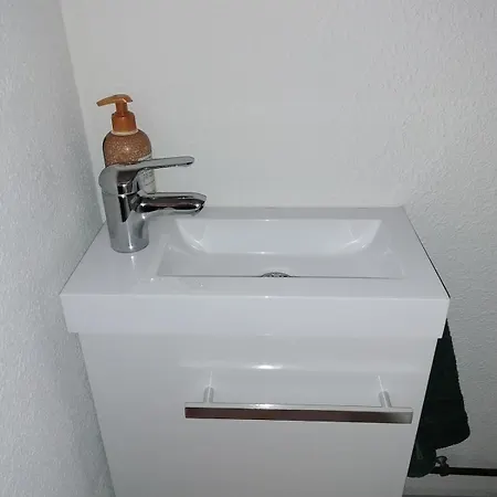 Maison De 80m2 Avec Cour Fermée Et Sécurisée Hébergement de vacances
