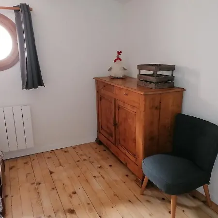 Maison De 80m2 Avec Cour Fermée Et Sécurisée Hébergement de vacances *