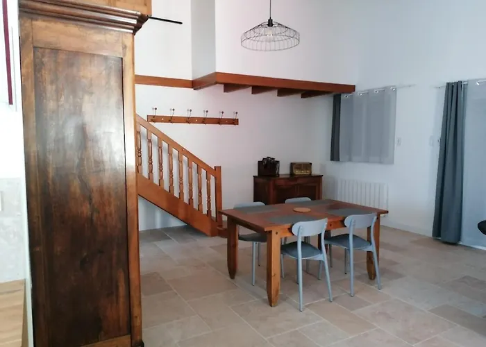 Maison De 80m2 Avec Cour Fermee Et Securisee Дом отдыха